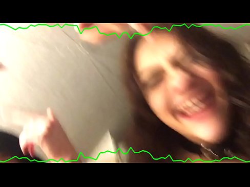 ❤️ Laba kacsi oo bir ah oo shucuur leh ayaa sii ahaanaya qaniinyo qallafsan ️❌  anaga ️❤