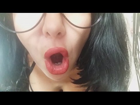 ❤️ Honey, hooyadaa anoo ah hooyadaa kuma ogolaan doonto inaad iskuul aado maanta... aad baan kuugu baahanahay... ️❌  anaga ️❤